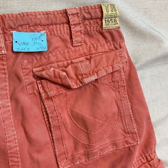 Men’s True Religion Isaac Cargo Shorts Coral Pink Nantucket Red Size 28 - Picture 11 of 15